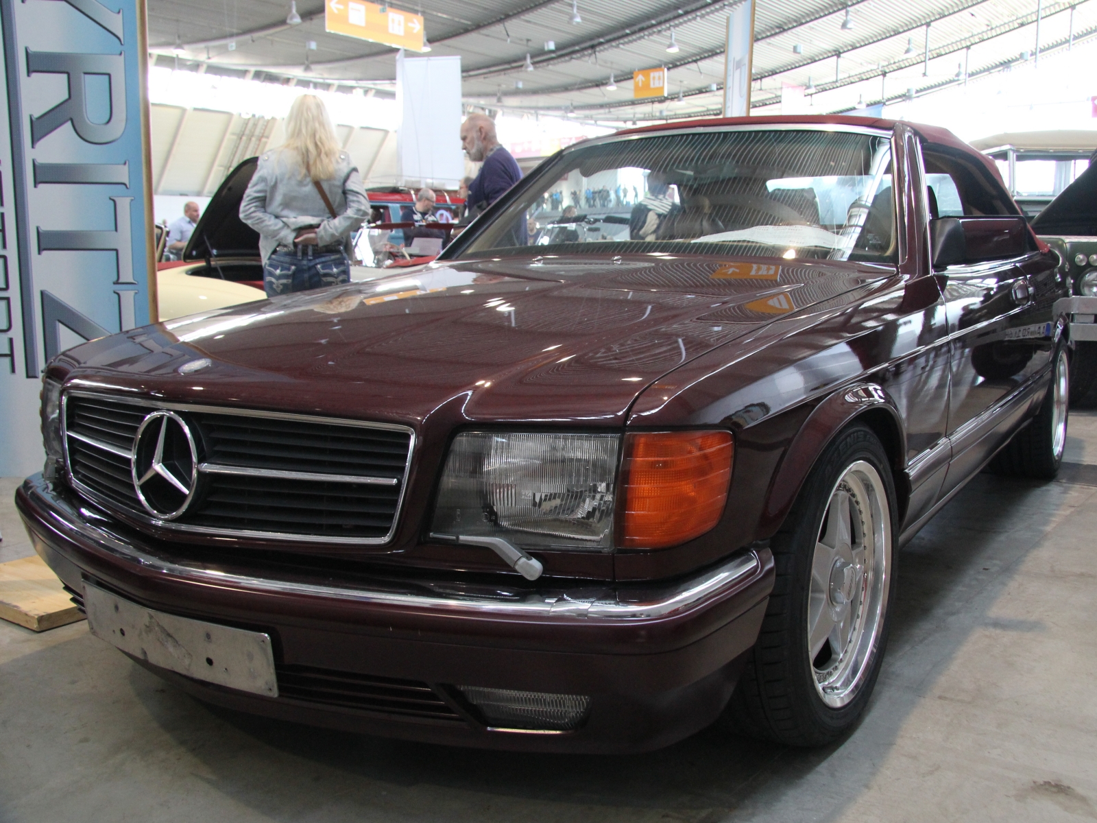 Mercedes Benz 560 SEC C 126 Cabrio von Styling Garage