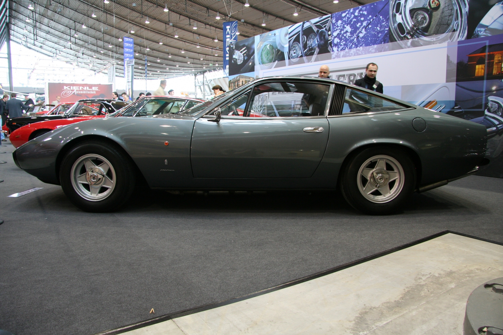 Ferrari 365 GTC4