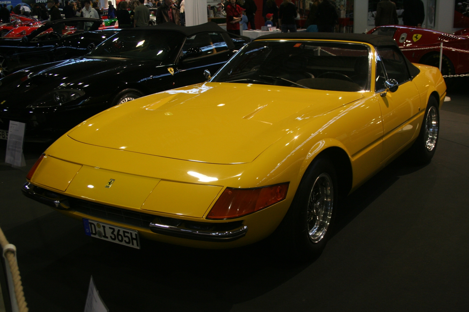 Ferrari 365 GTS/4 Daytona Spyder