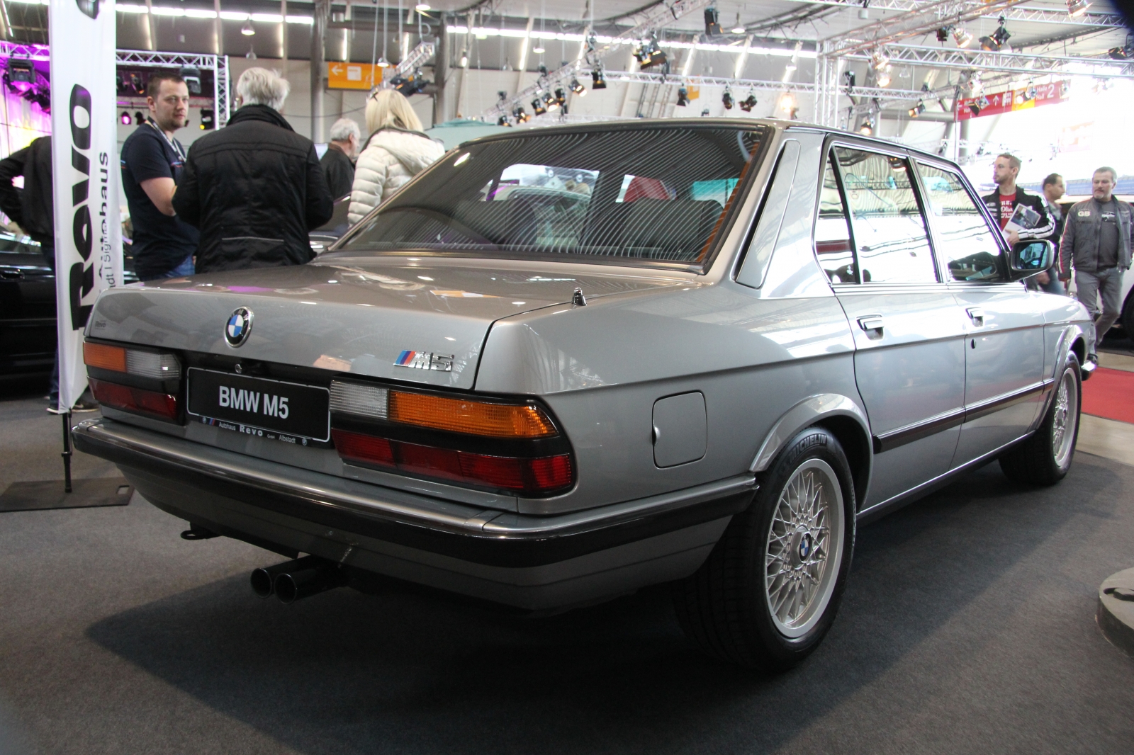 BMW M5 E28