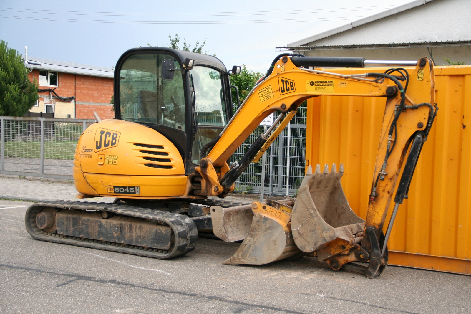 JCB 8045