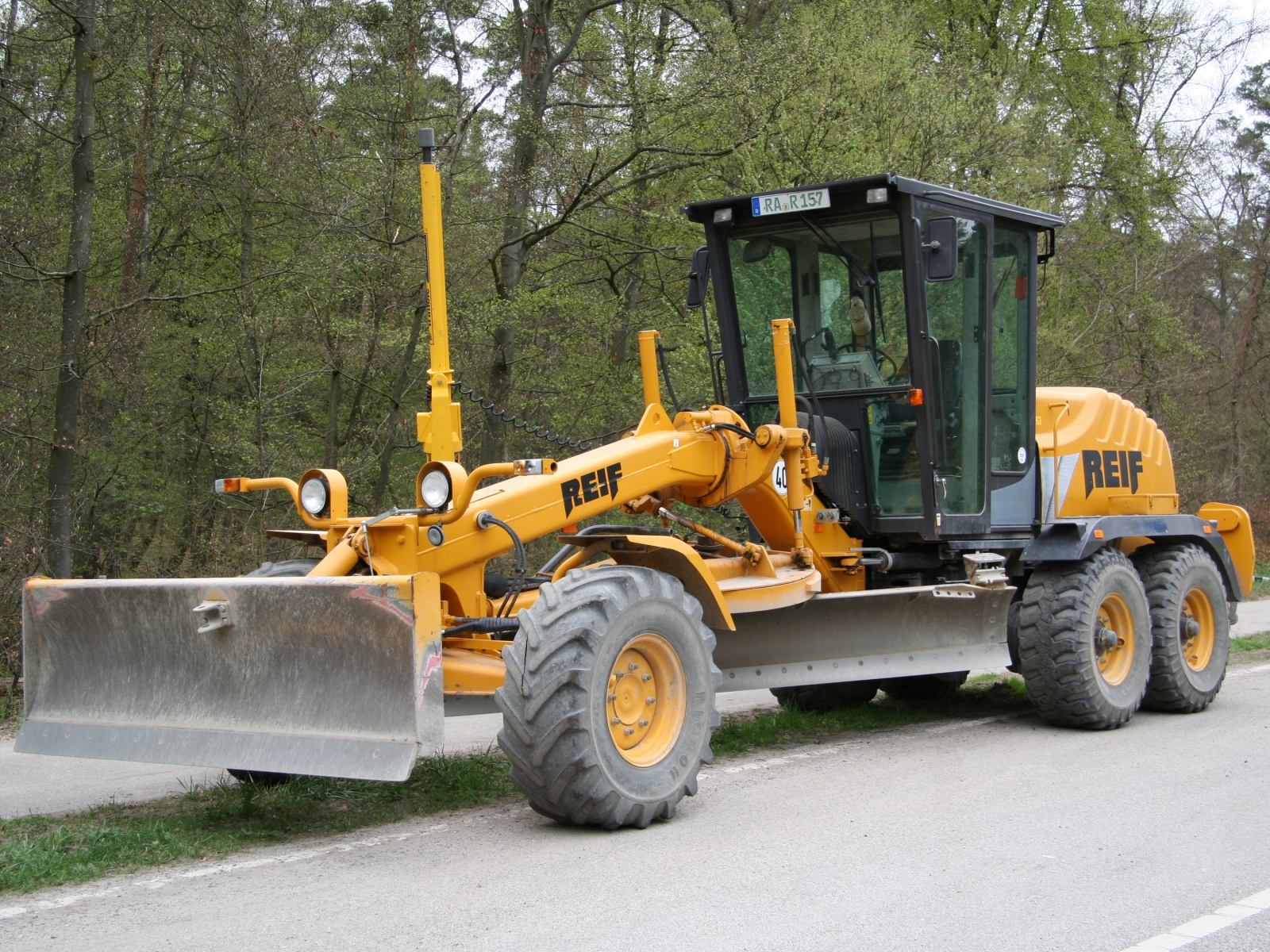 New Holland F106.6A