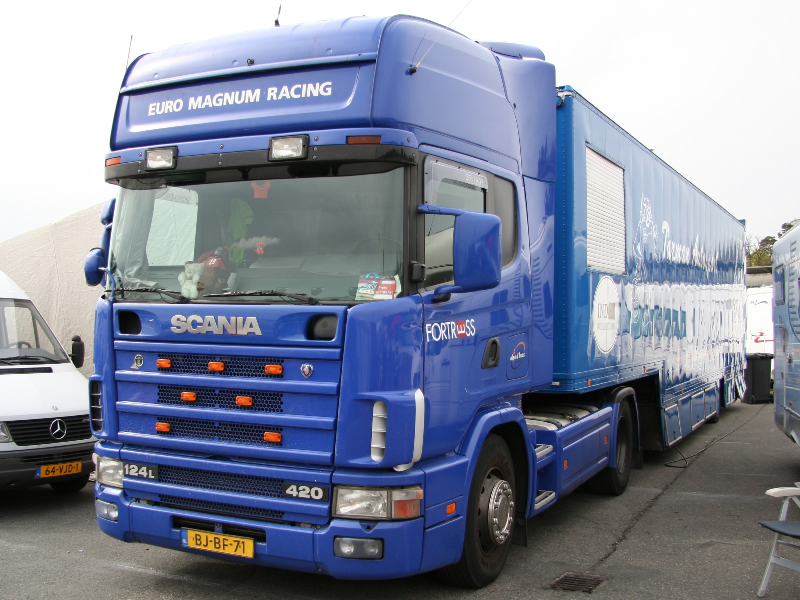 Scania 124 L 420