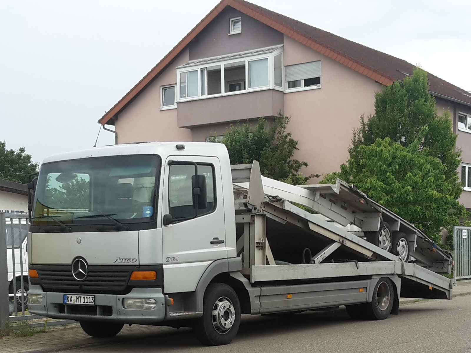 Mercedes Benz Atego 818