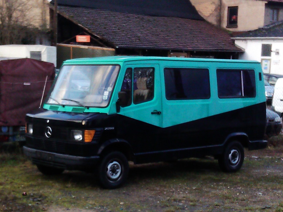 Mercedes Benz T1 209 D