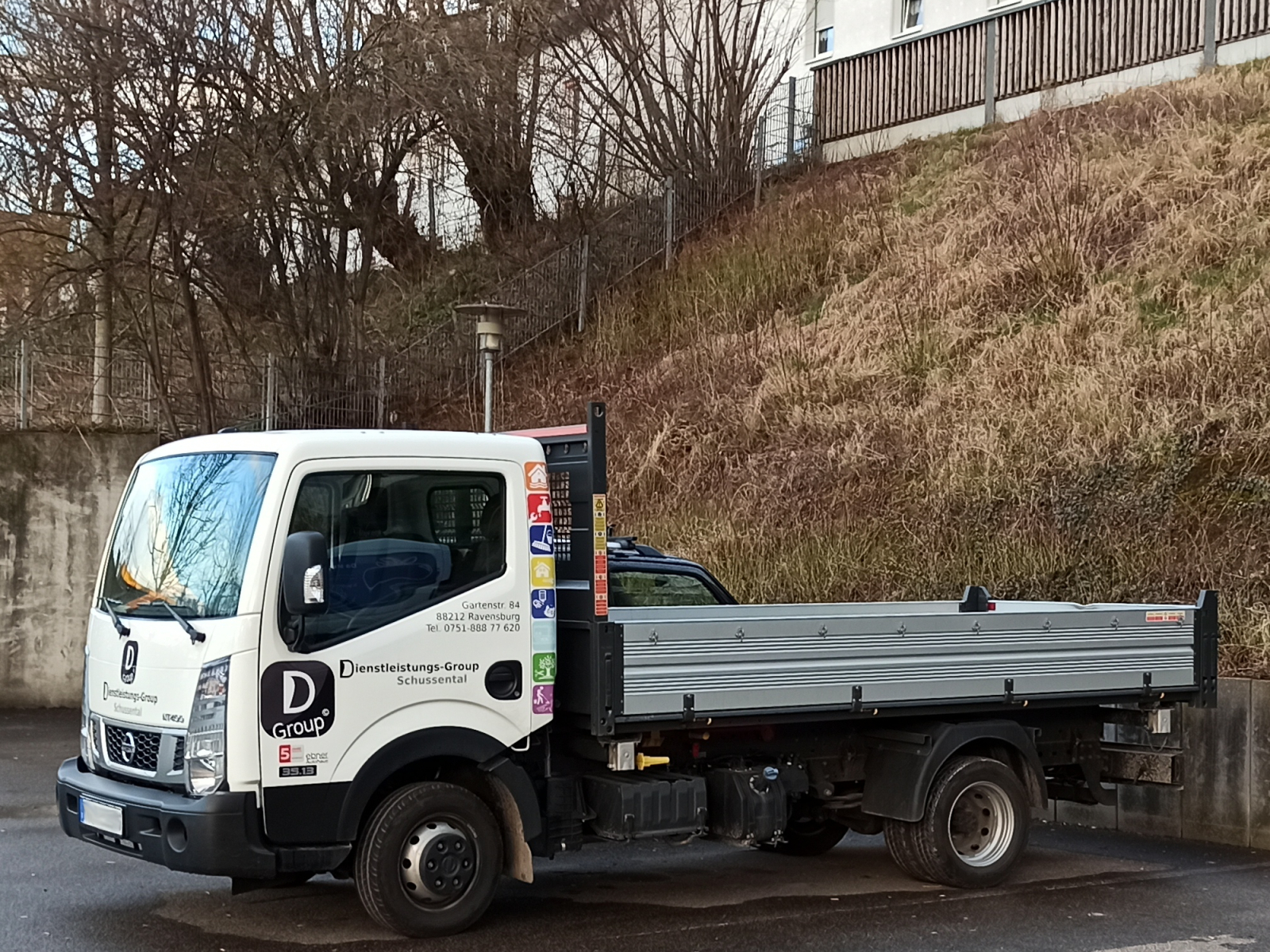 Nissan NT 400