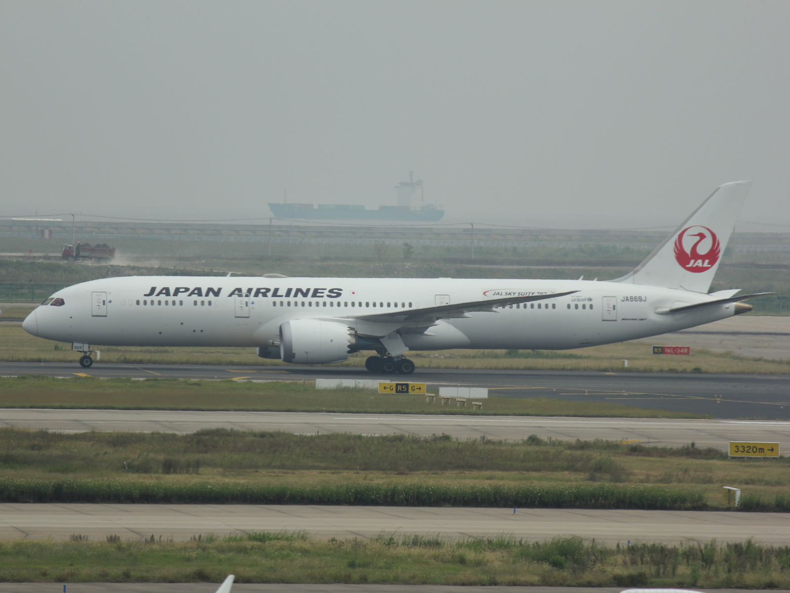 Boeing 787 von Japan Airlines