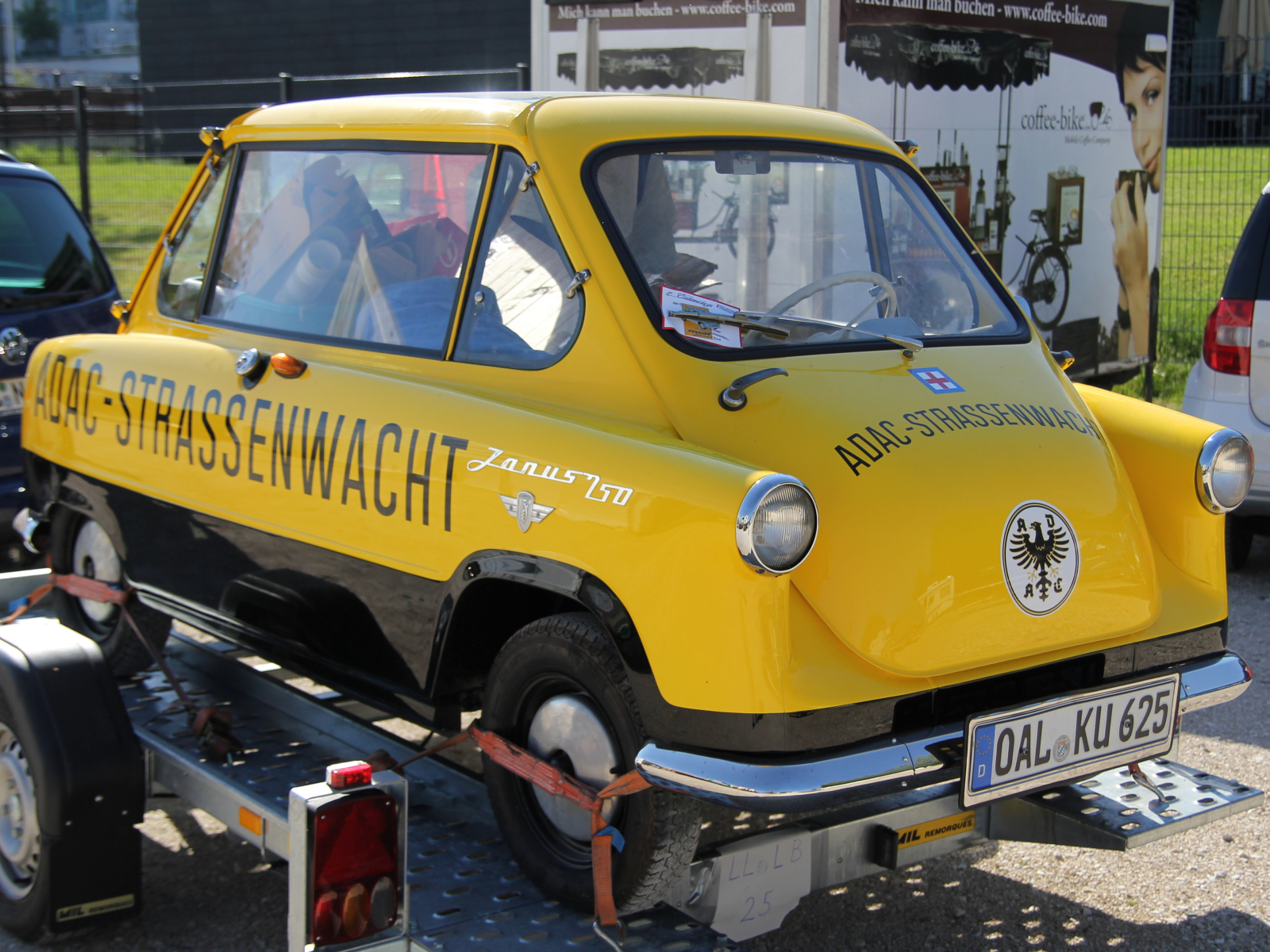 Zündapp Janus 250 ADAC Strassenwacht