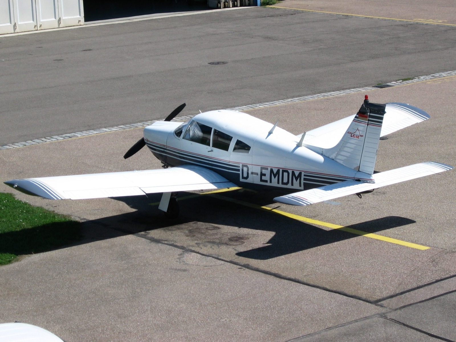 Piper PA-28R-200 Cherokee Arrow II