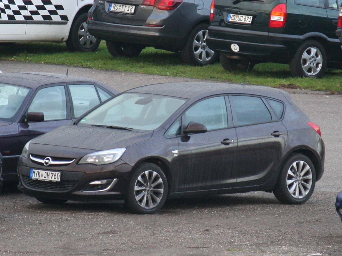 Opel Astra J