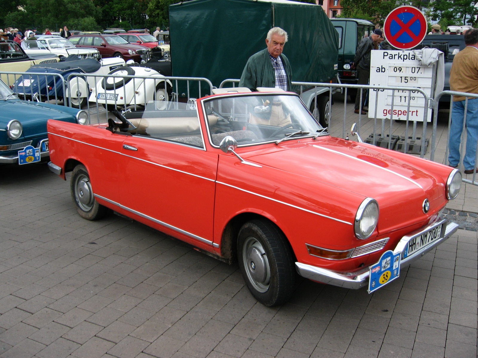 BMW 700 Cabriolet