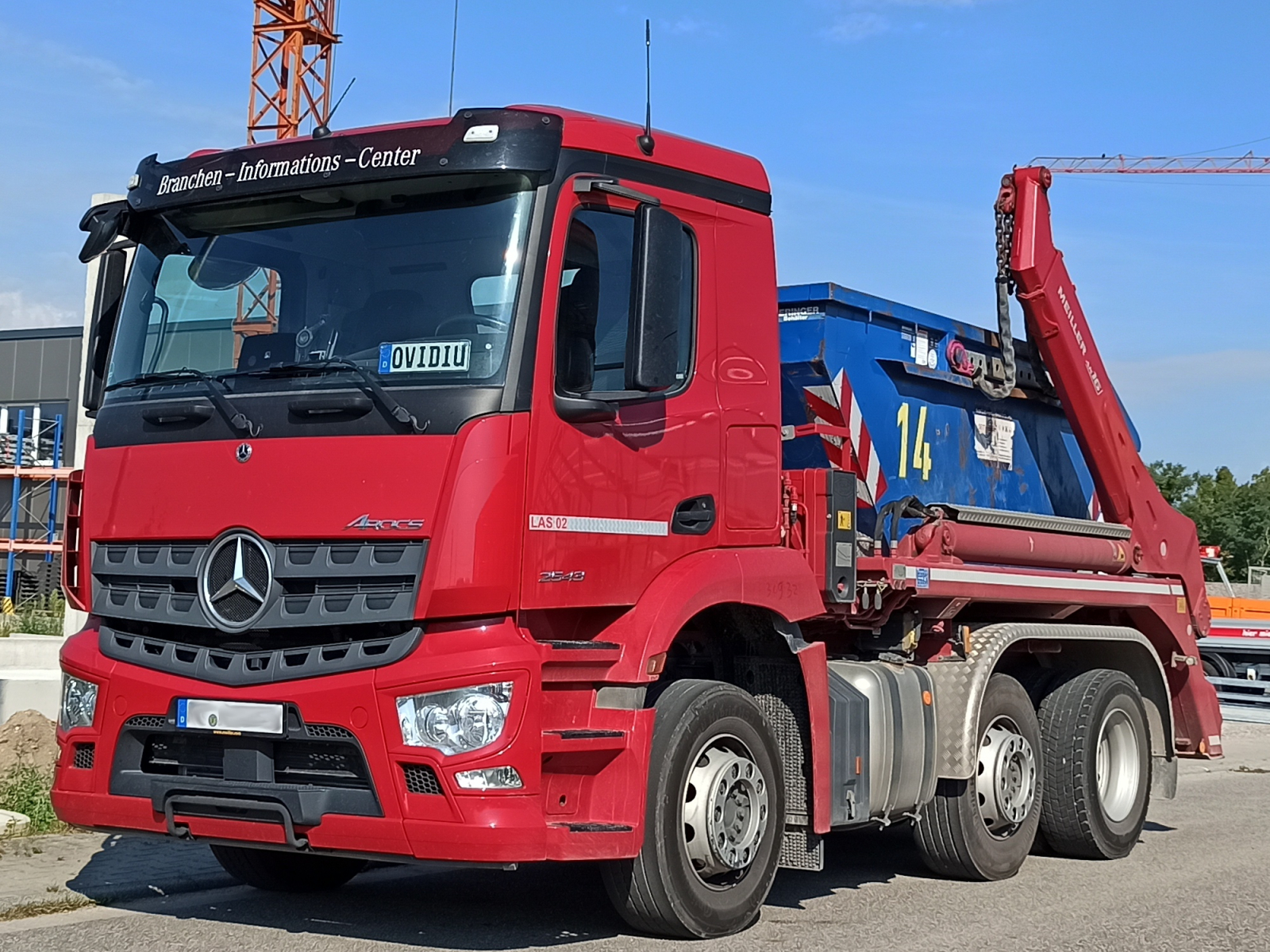 Mercedes Benz Arocs 2543