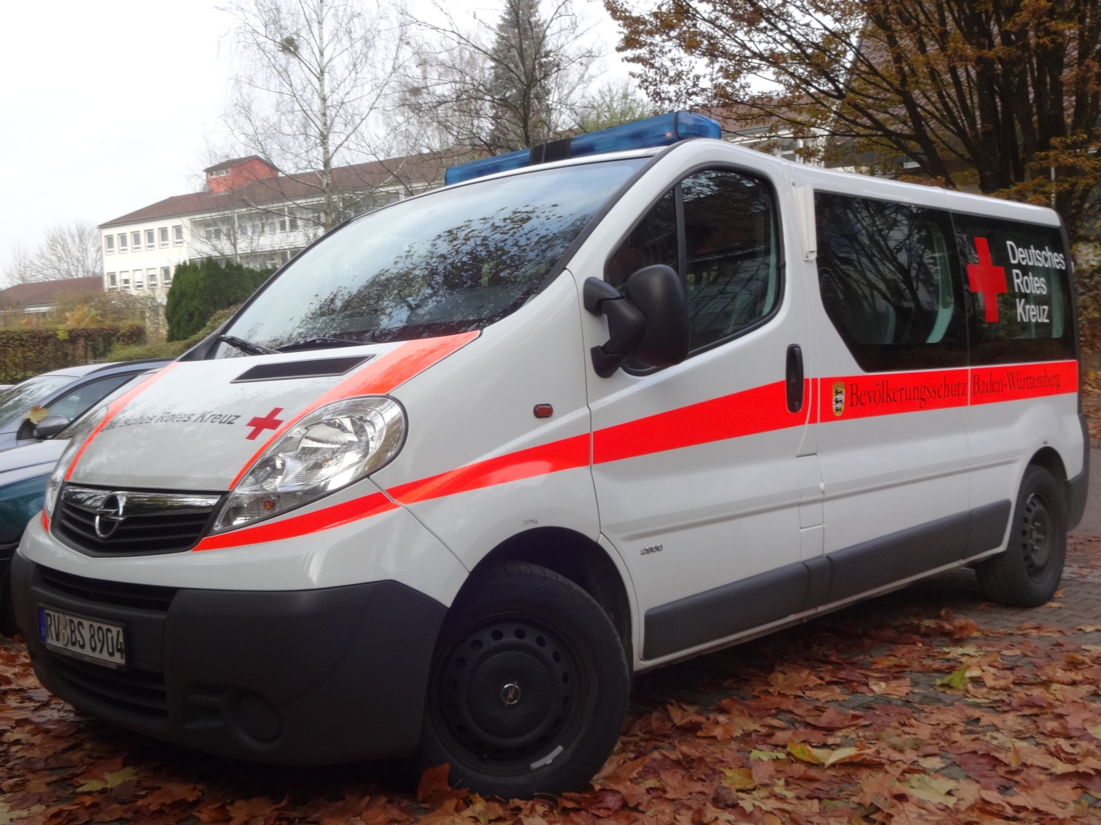 Opel Vivaro 2900 Deutsches Rotes Kreuz