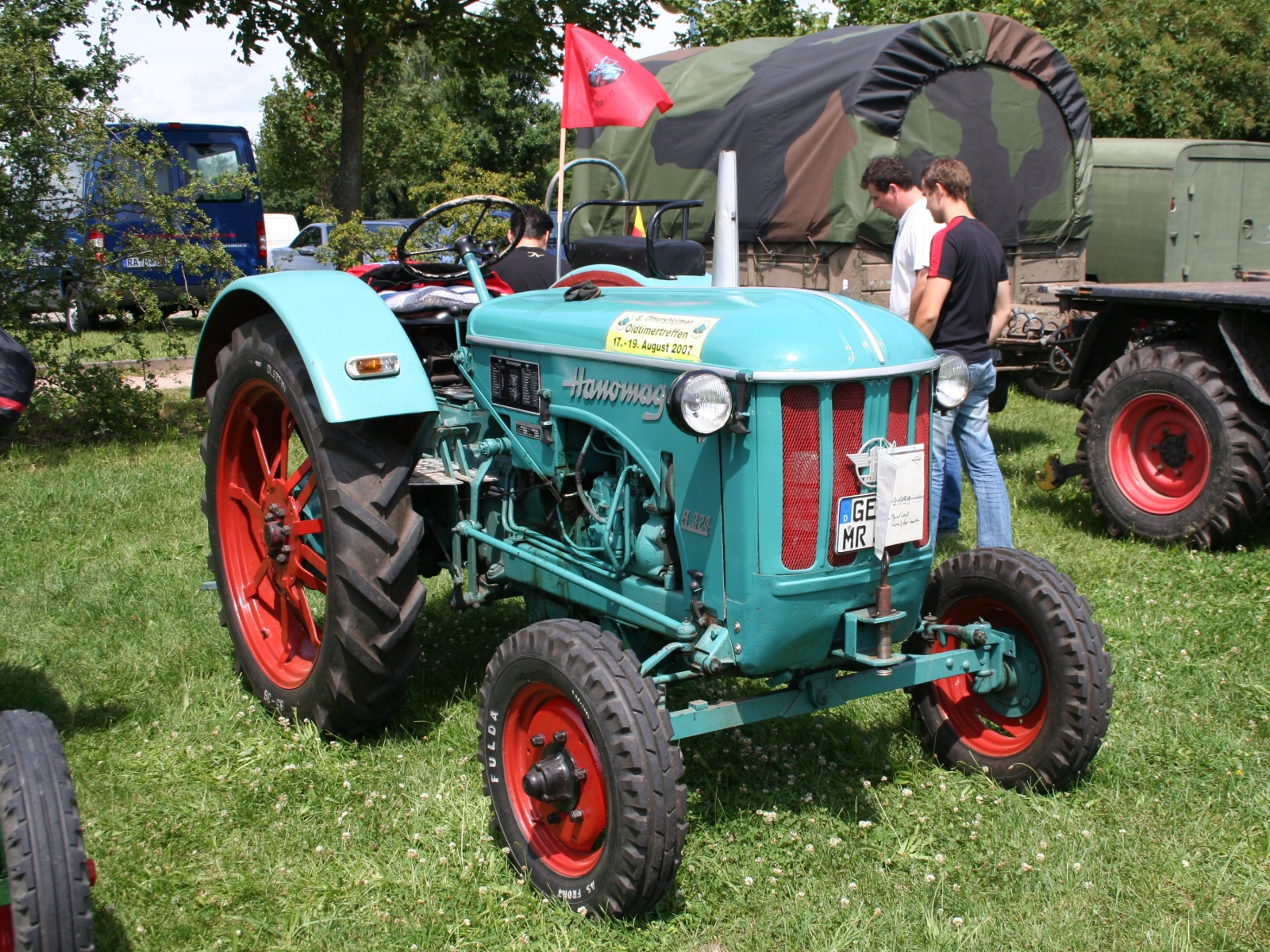 Hanomag R 324