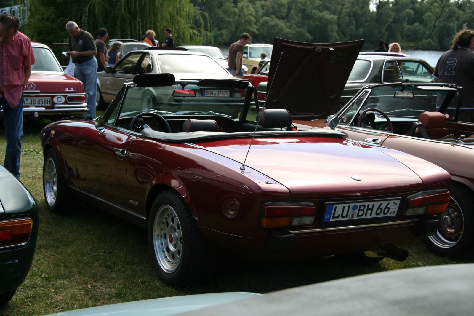 Fiat 124 Spider