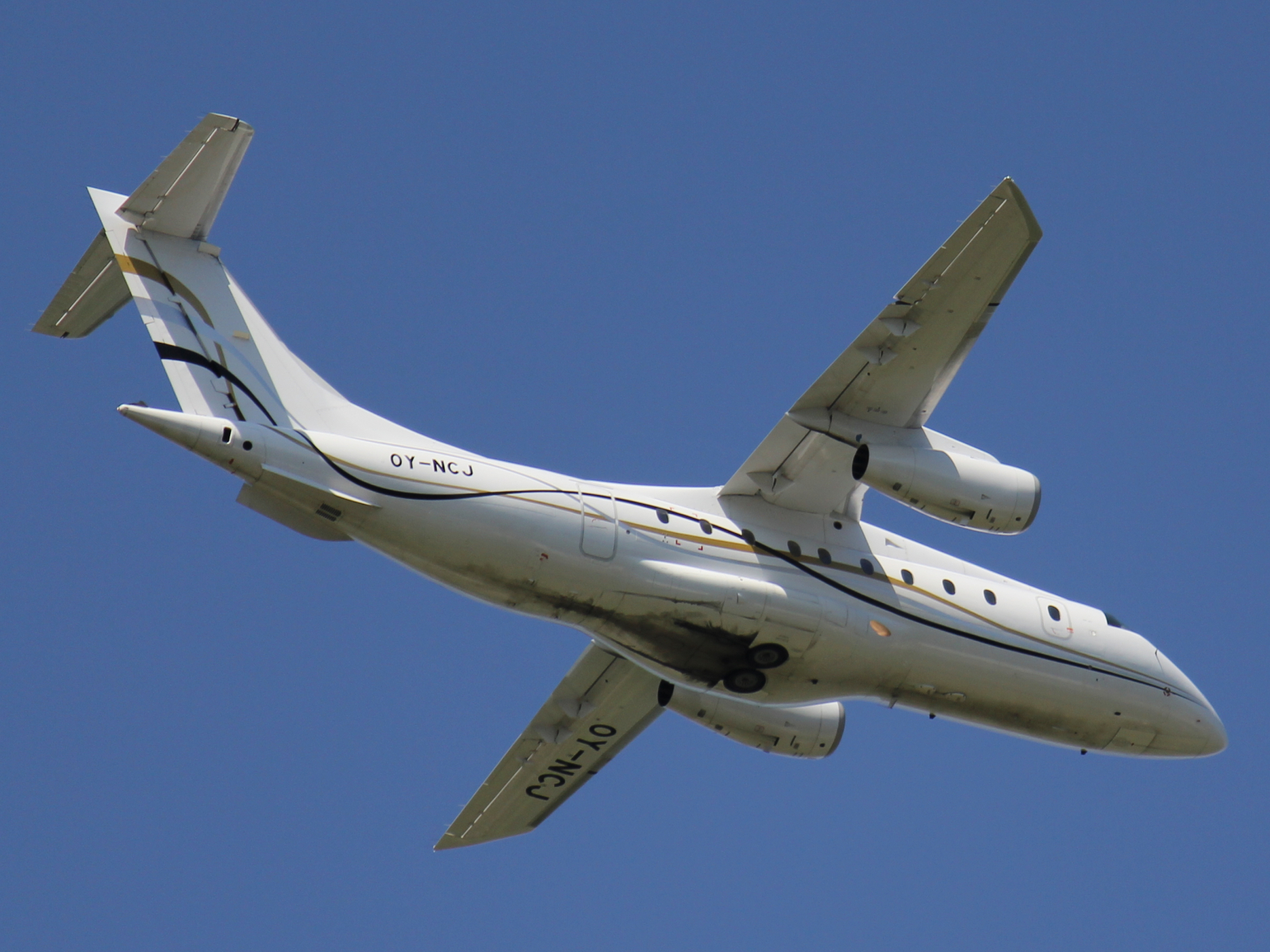 Dornier Do 328-310 JET Sun-Air