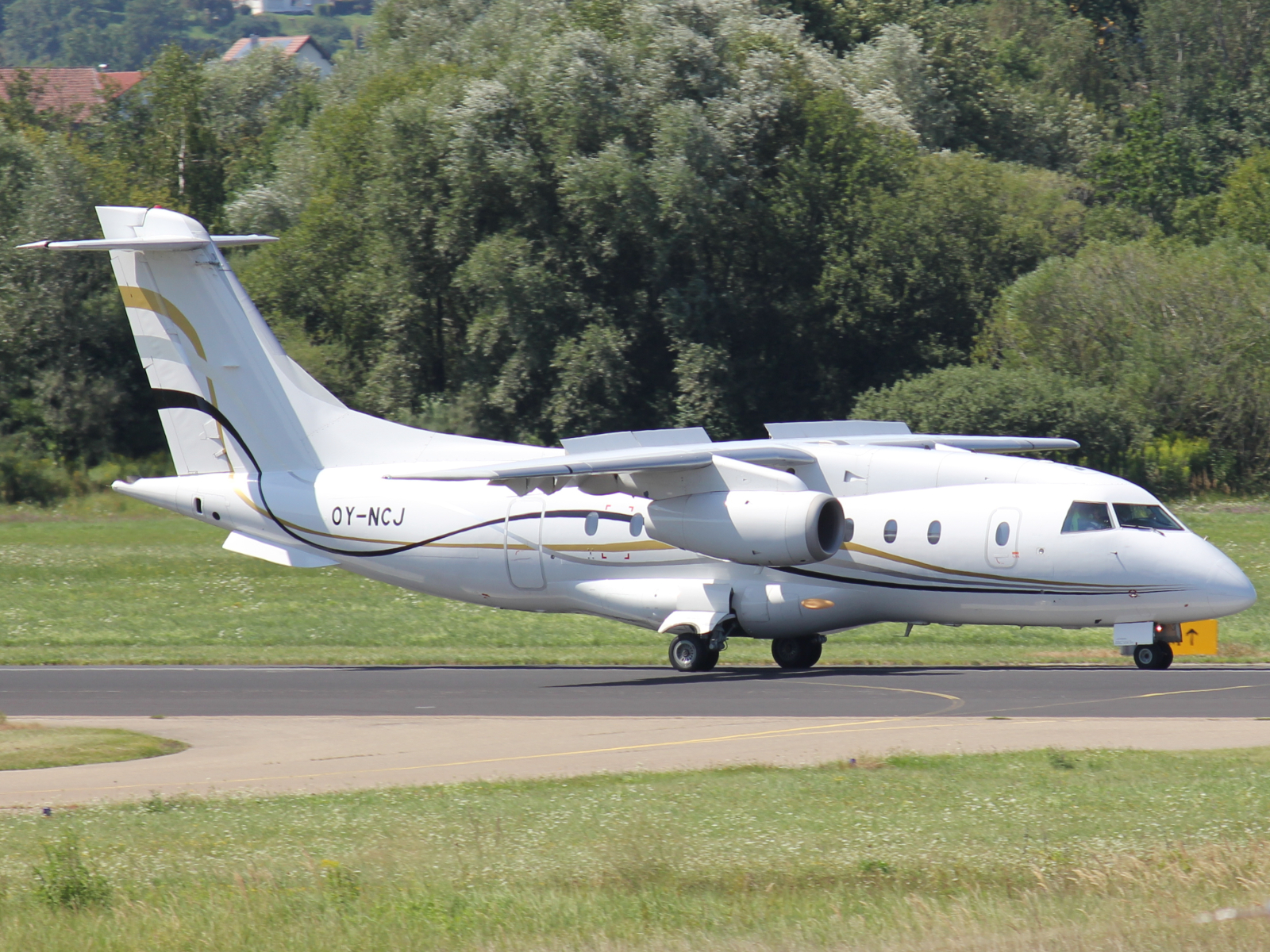 Dornier Do 328-310 JET Sun-Air