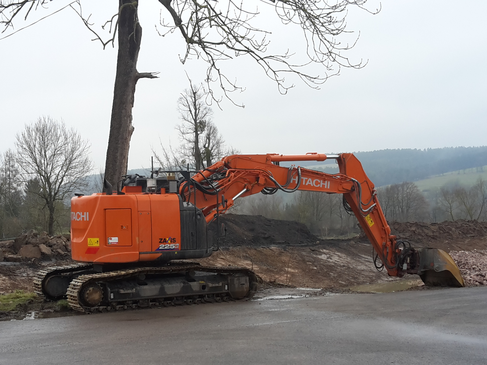 Hitachi Zaxis 225 US LC