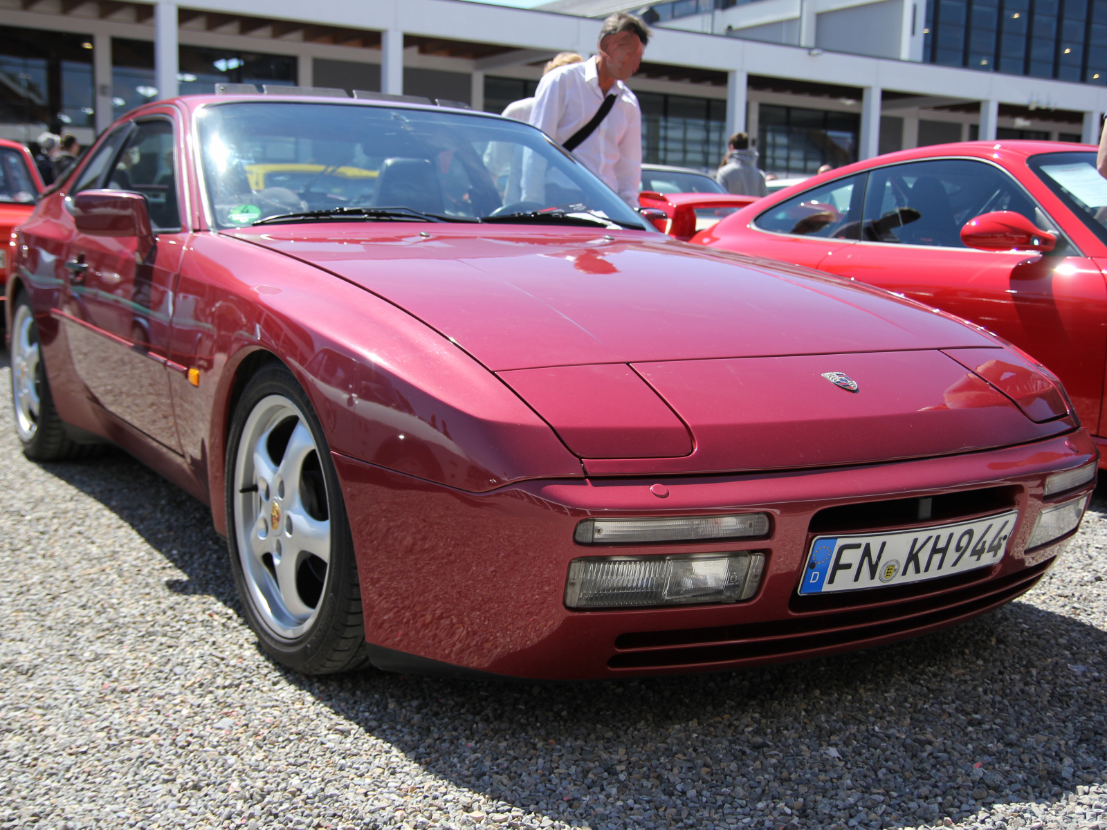 Porsche 944 S2