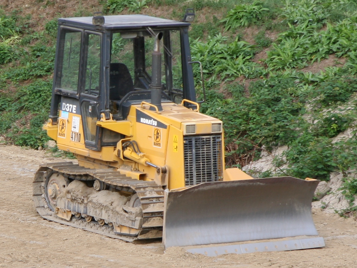 Komatsu D 37 E