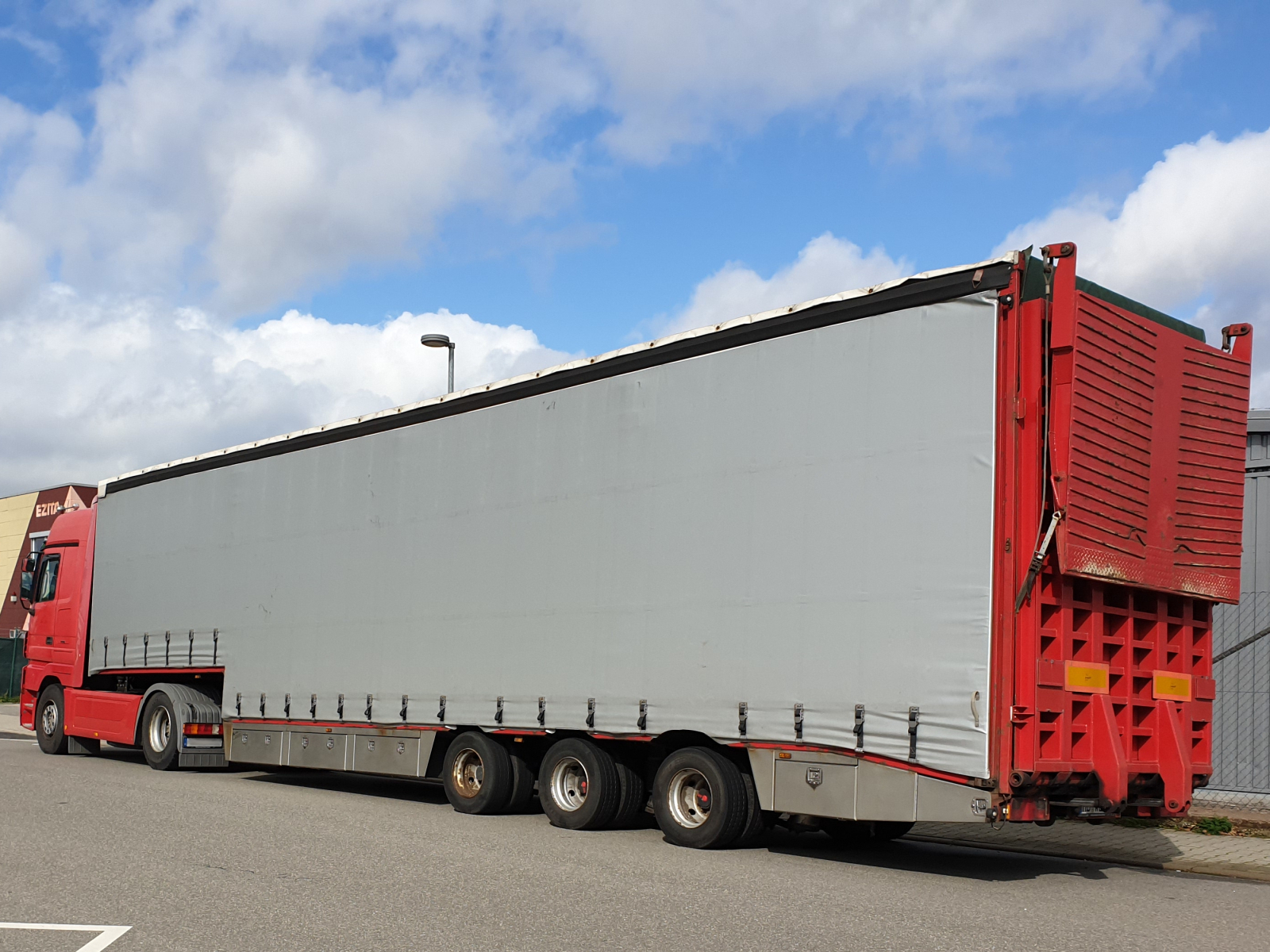 Mercedes Benz Actros