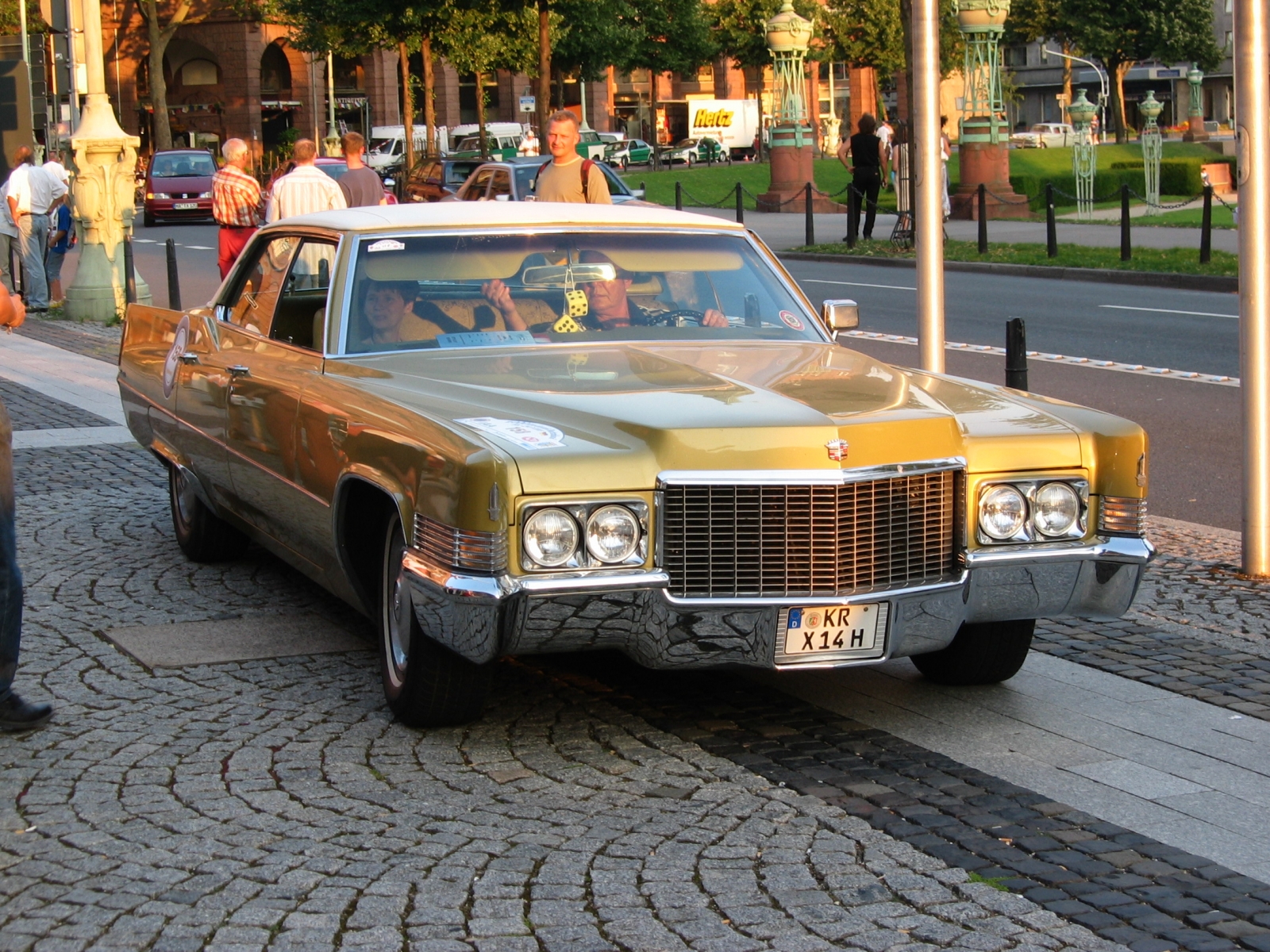 Cadillac Sedan De Ville
