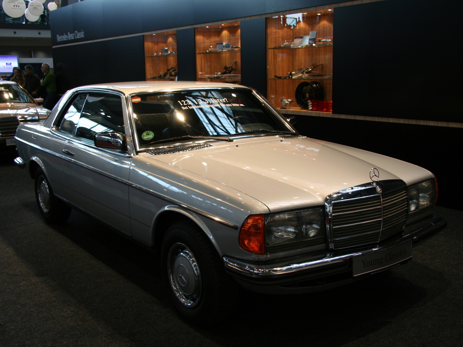 Mercedes Benz W 123 Coup