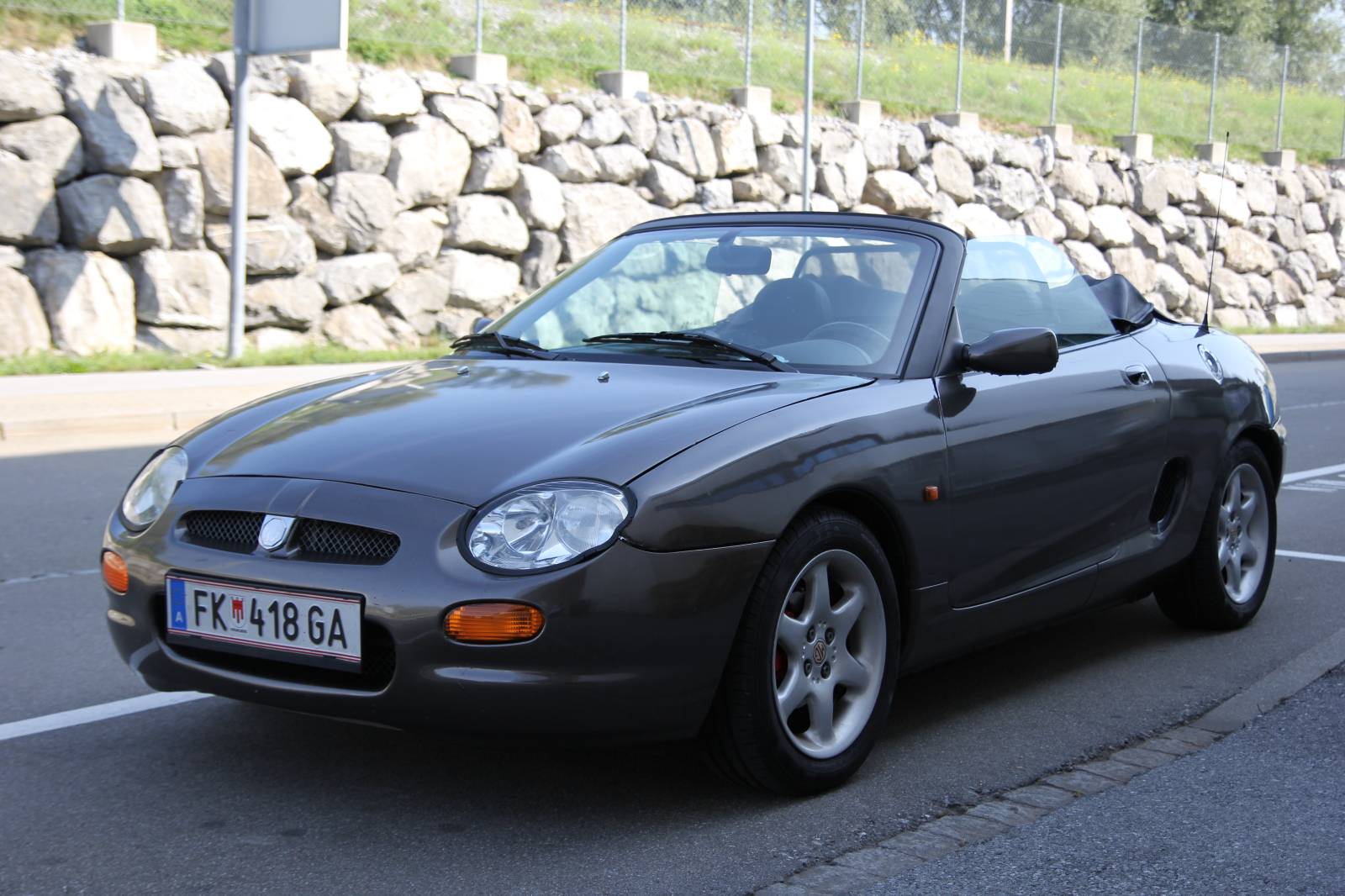 MG TF