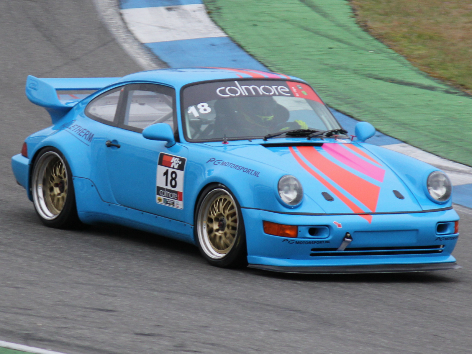 Porsche 911 (964)