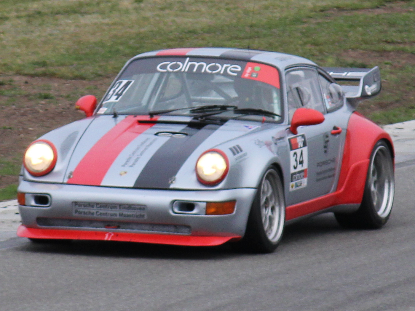 Porsche 911 (964)