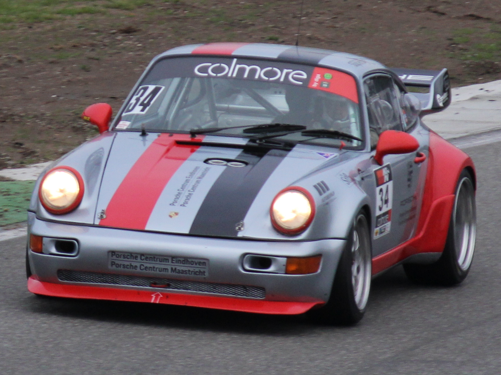 Porsche 911 (964)