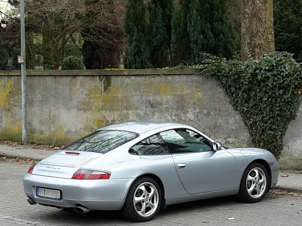 Porsche 911 (996) Carrera 4