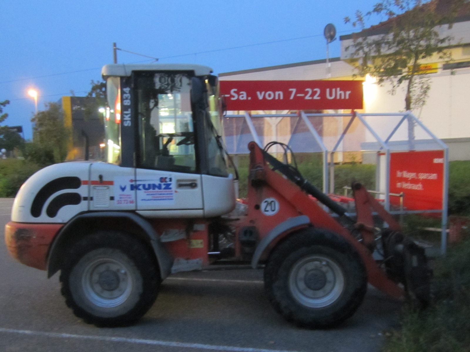 Schaeff SKL 834