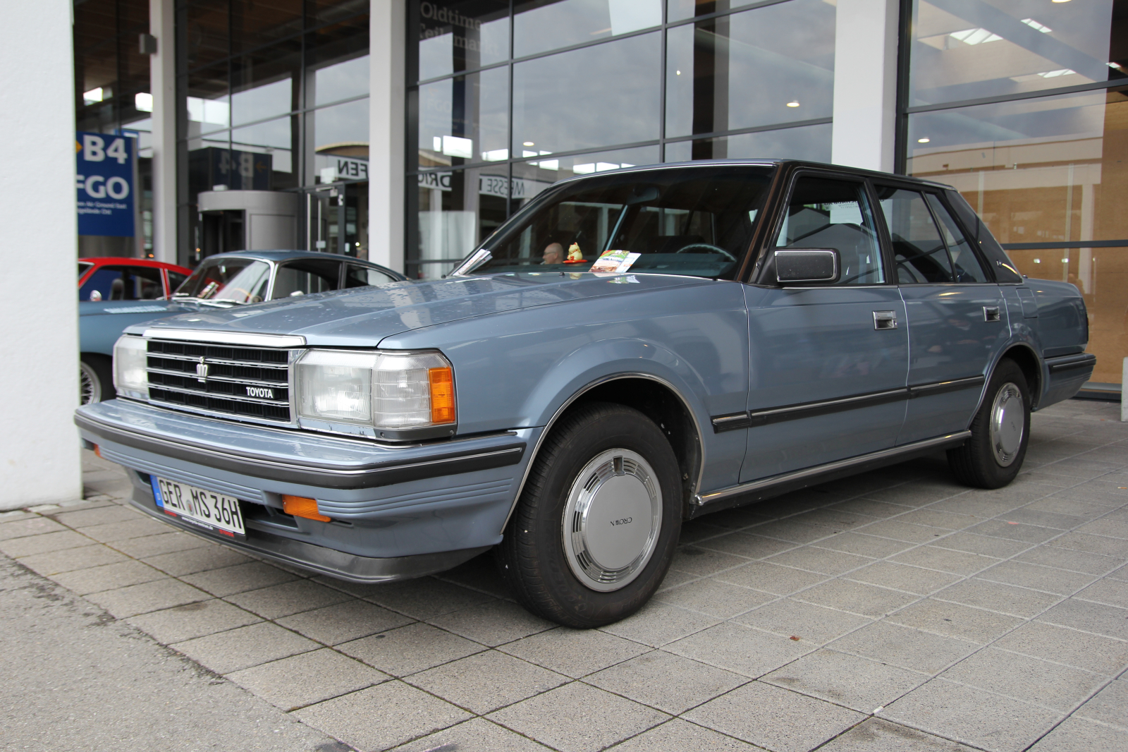 Toyota Crown Super Sedan 2,8i