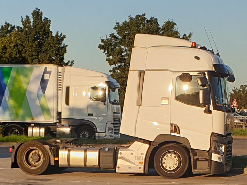 Renault T