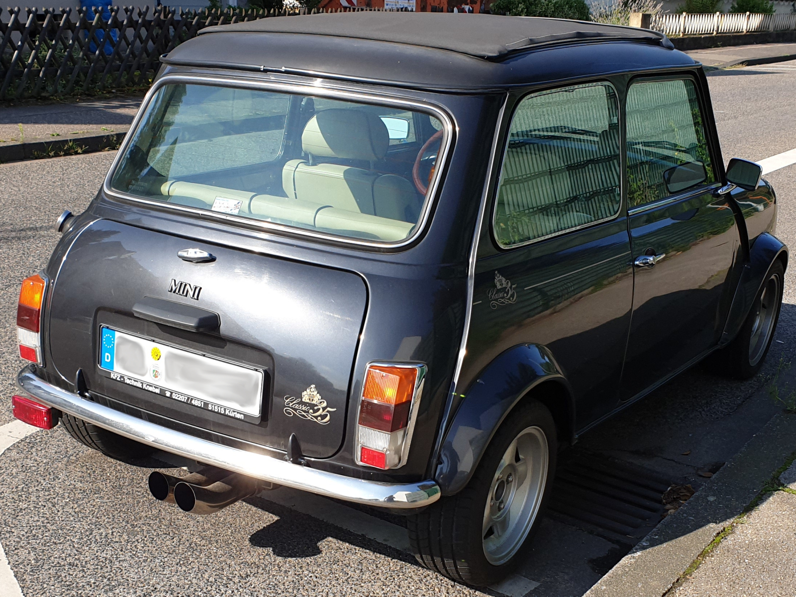 Mini